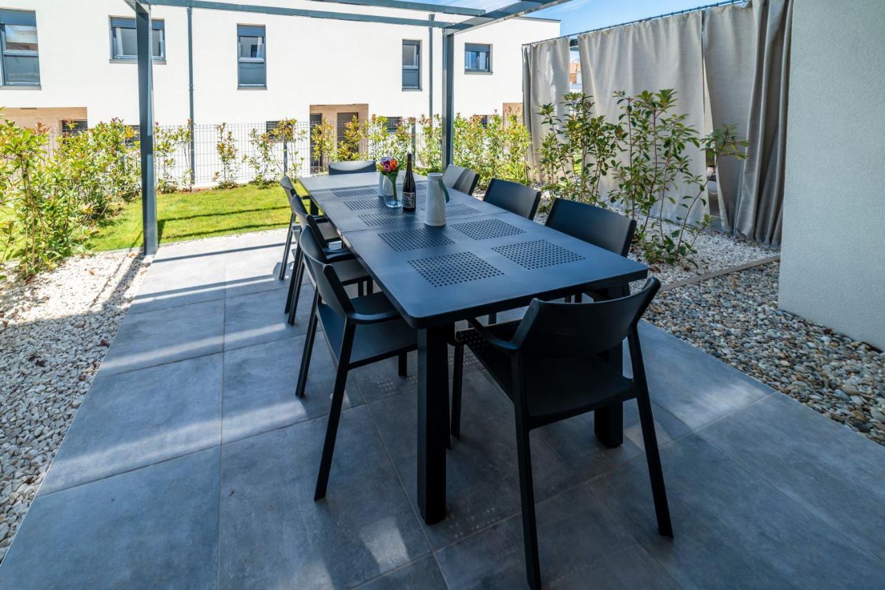 Pinna Residence - Supin พูลา ภายนอก รูปภาพ
